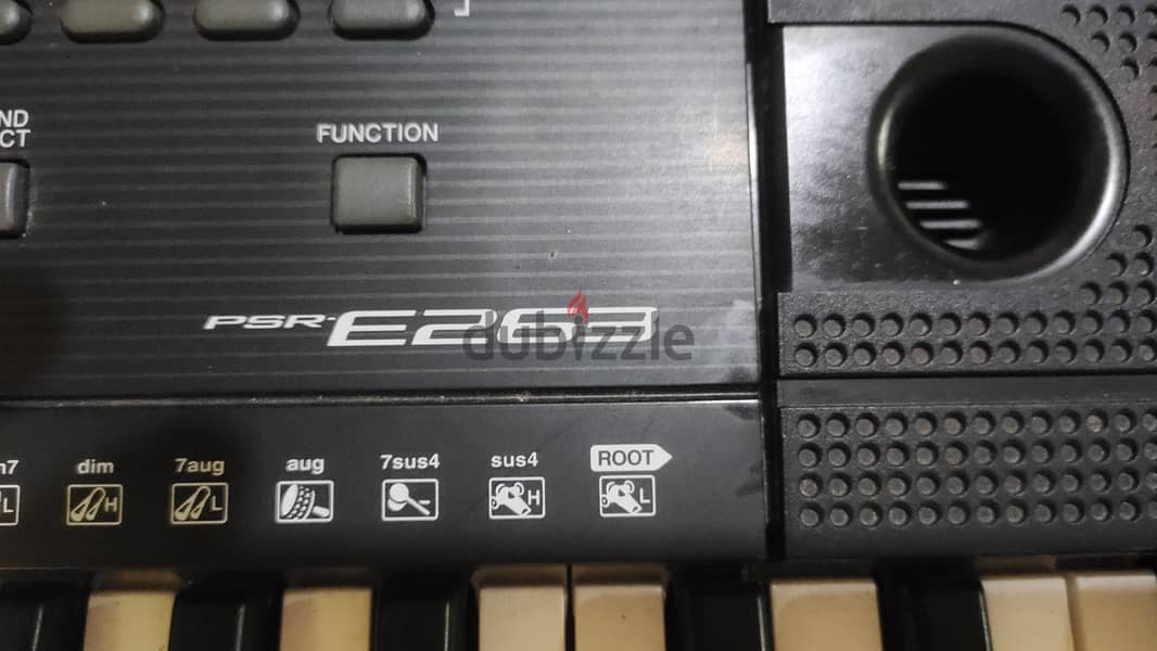 YAMAHA PSR E 263 Musical keyboard for sale in new condition 1