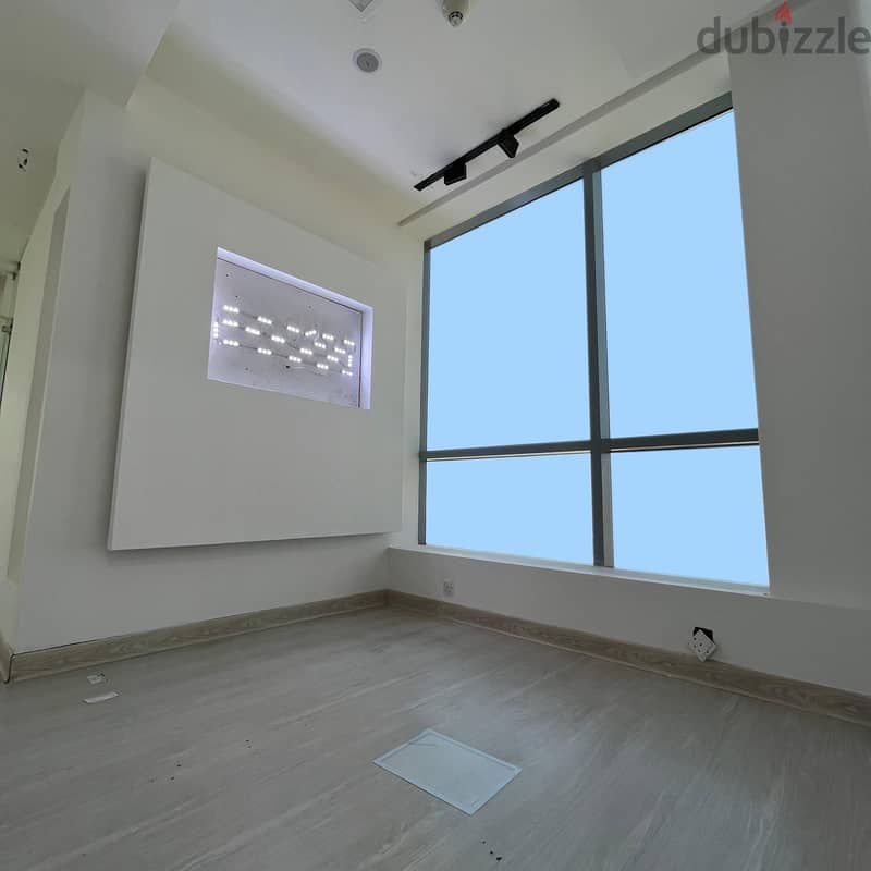 Commercial floor with sea view for rent in sharq , block 5 2