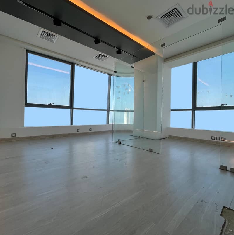 Commercial floor with sea view for rent in sharq , block 5 4