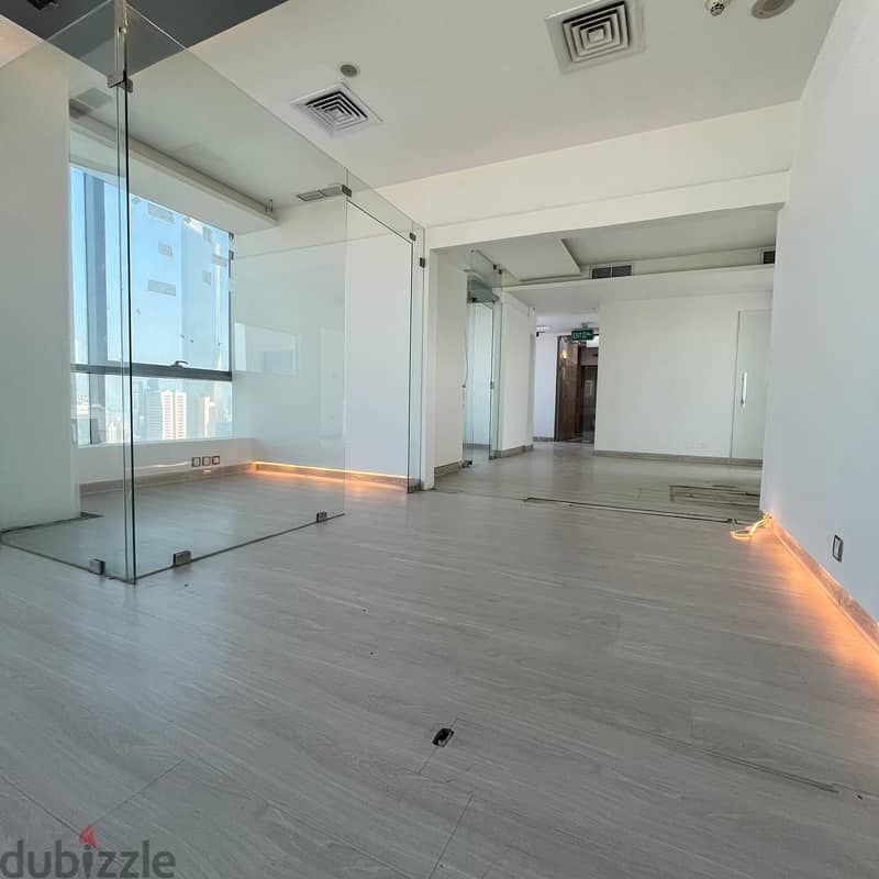 Commercial floor with sea view for rent in sharq , block 5 8