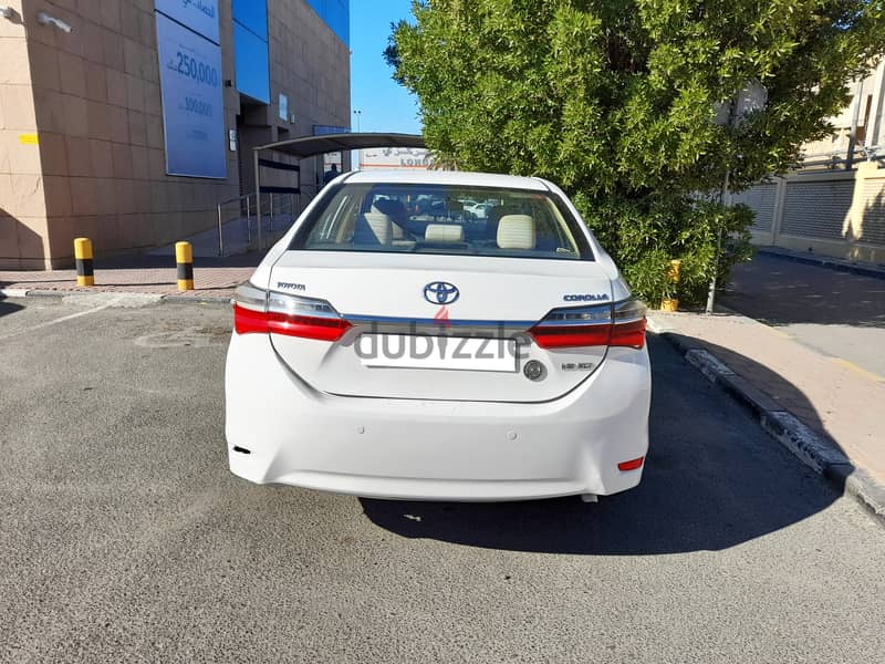 Toyota Corolla 2018 5