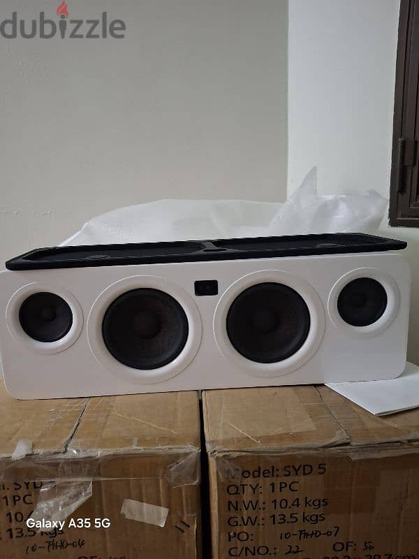 kanto av systems. high quilty active speakers 9