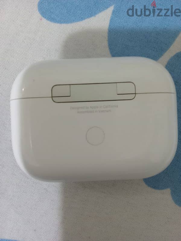 Apple AirPods Pro box, Vietnamese,  100% original , new serial number 0