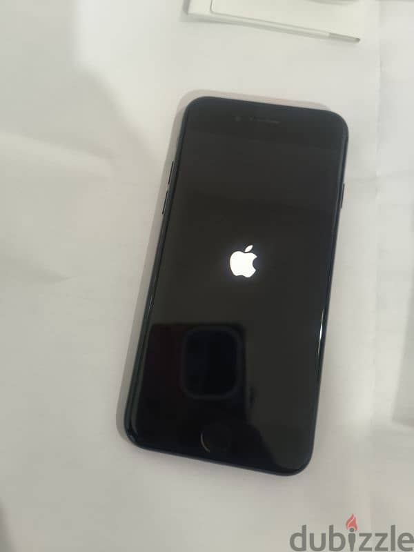 iPhone 7 128gb black color 4