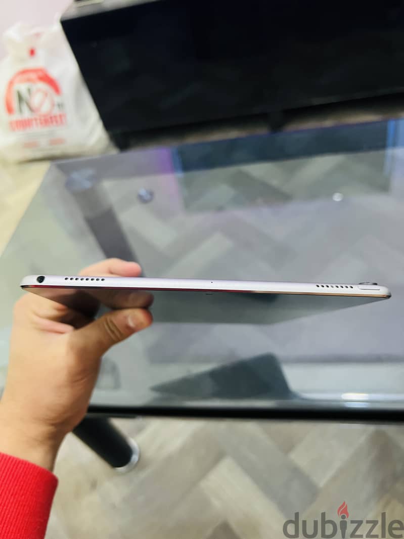 Ipad pro 10.5inch 64gb excellent condition 3