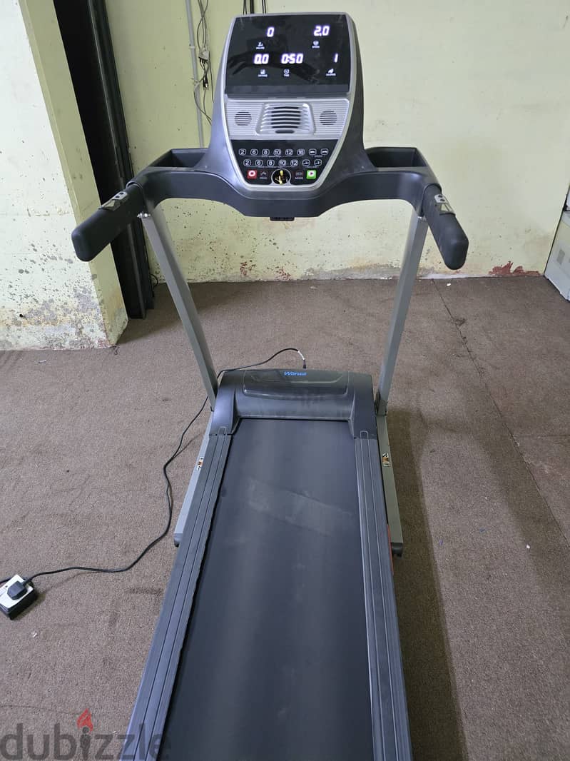 wansa hydraulic 2.5hp auto inclination motorized treadmill for sale 1