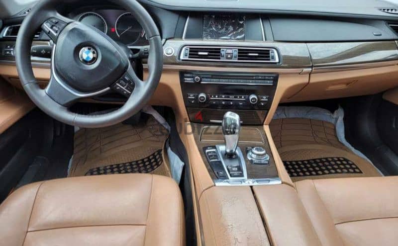 BMW 7-Series 2014 4