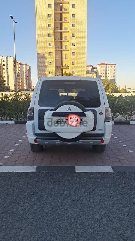 Mitsubishi Pajero 2013 FAMILY USED URGENT SALE 5