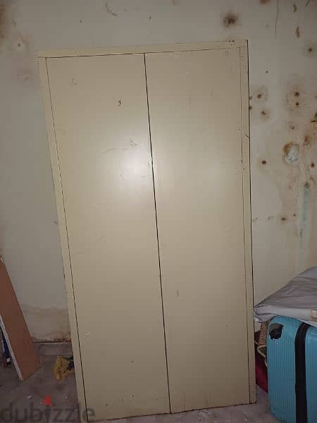 DOUBLE DOOR CUPBOARD 0