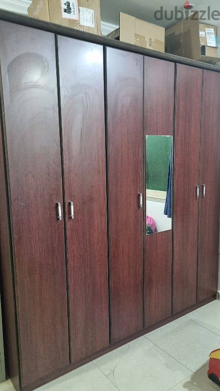 6 Door Cupboard 0