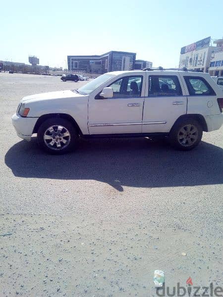 Jeep Grand Cherokee 2010 4