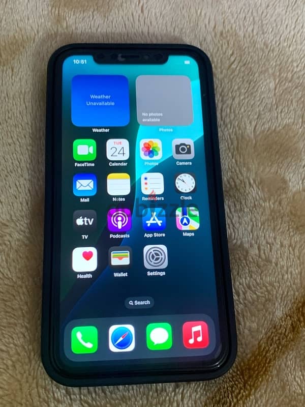 iPhone 11 . . 128gb battery and display change all everything working 5