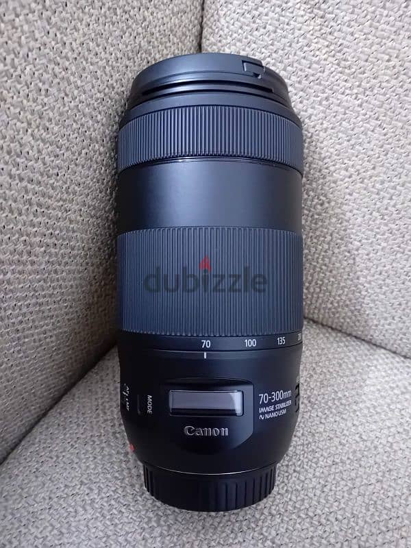 Canon EF 70-300mm F/1:4-5.6 IS ii USM 0