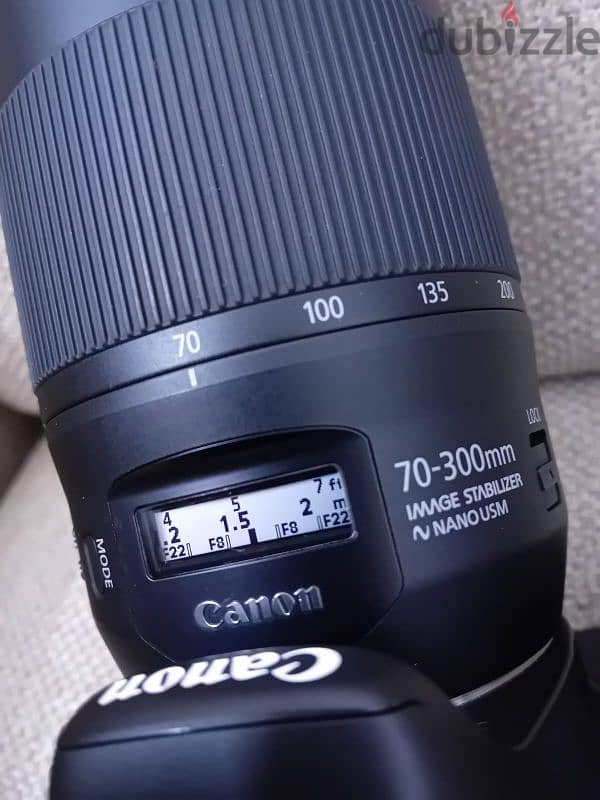 Canon EF 70-300mm F/1:4-5.6 IS ii USM 4