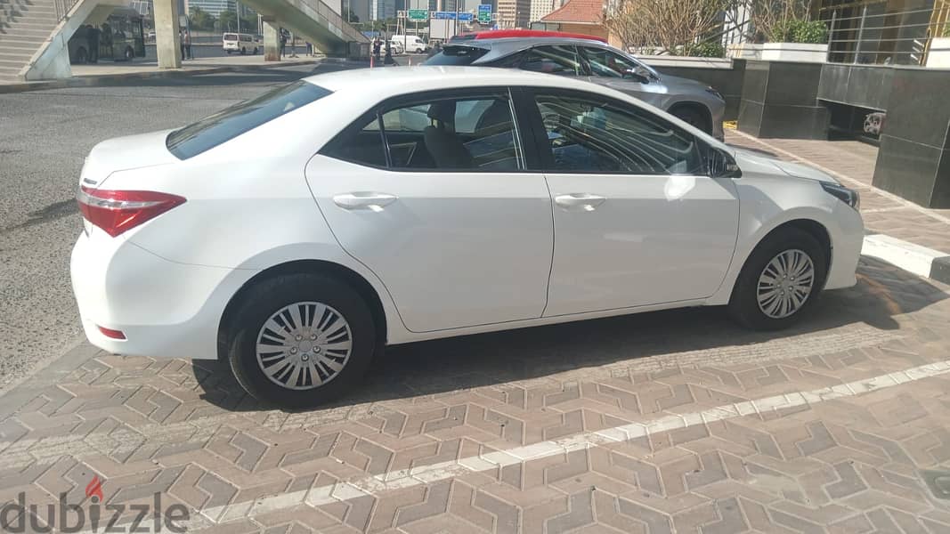 Toyota Corolla 2015 L. 1.6 - Condition 9.5/10 3