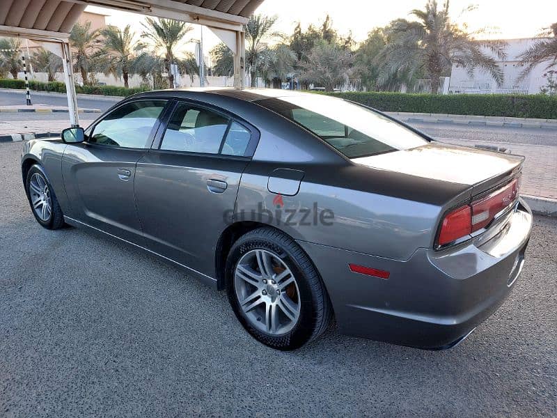 Dodge Charger 2012 excellent condition 5