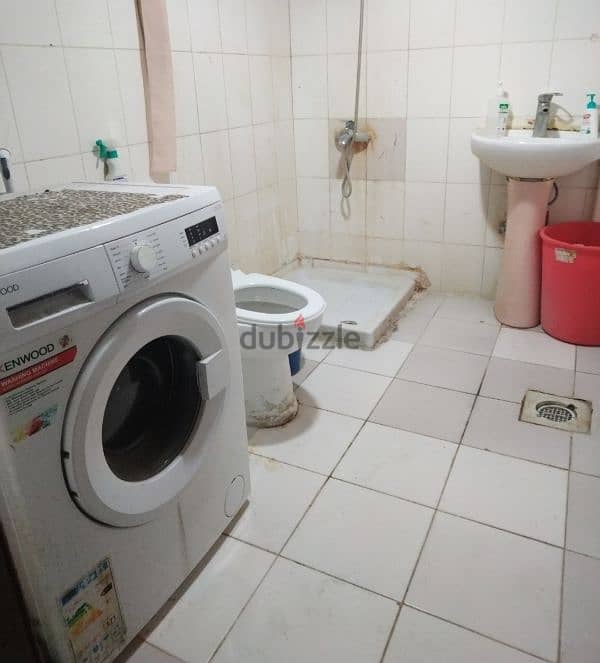 room for rent with spicail bathroom 11