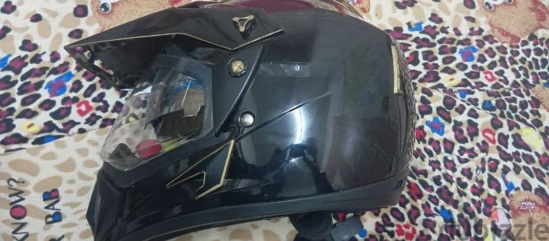 vega Bike helmet. untouched for 1 year. size58cm. handmade gold degine 0