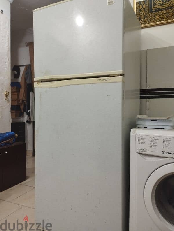 urgently selling Good Daewoo refrigerator! 0