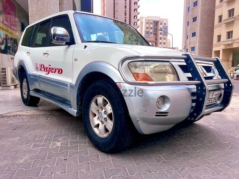 Mitsubishi Pajero - Family Used SUV -  KD 880/- 0