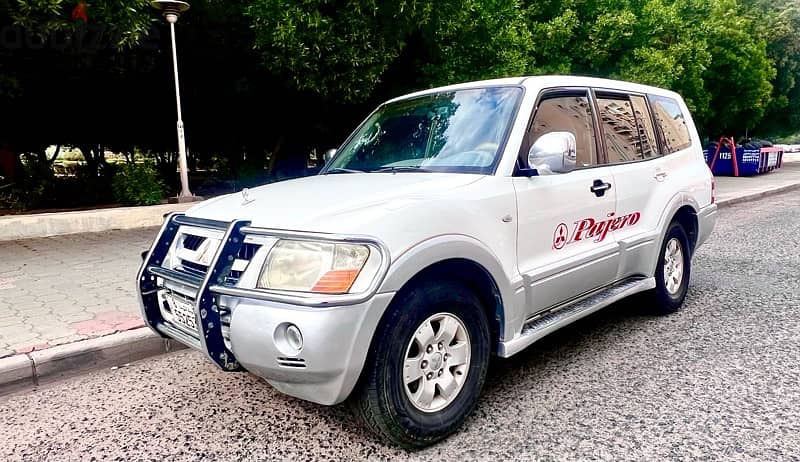 Mitsubishi Pajero - Family Used SUV -  KD 880/- 1