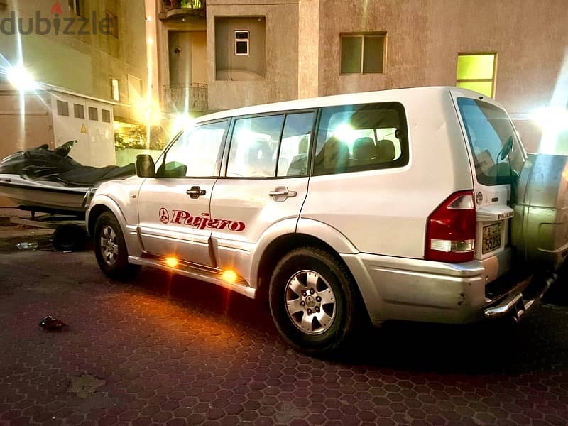 Mitsubishi Pajero - Family Used SUV -  KD 880/- 5