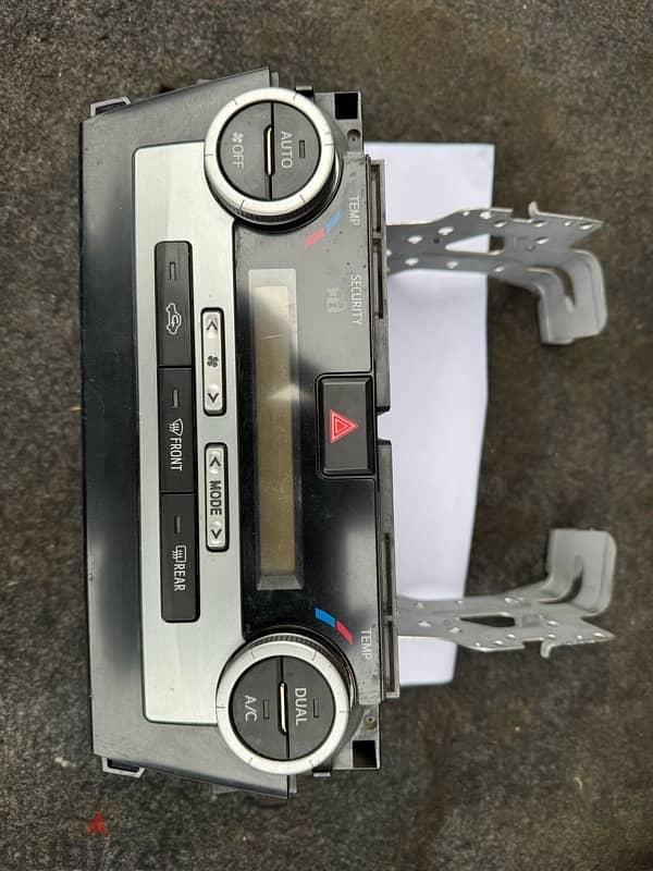 Toyota Camry original AC control panel 1