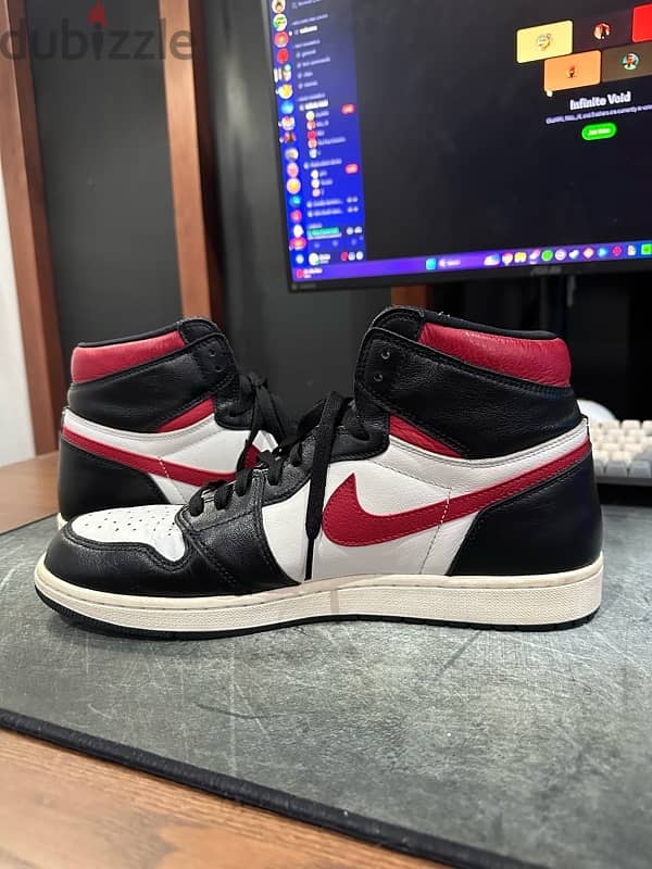 Jordan 1 Retro High OG Gym Red 2019 1