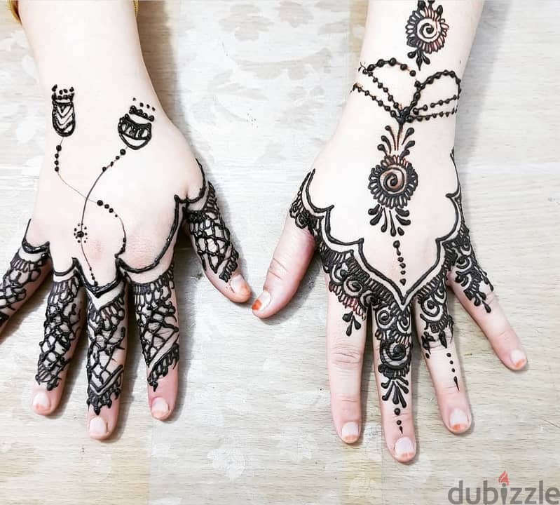 Henna Artist available in Kuwait 0