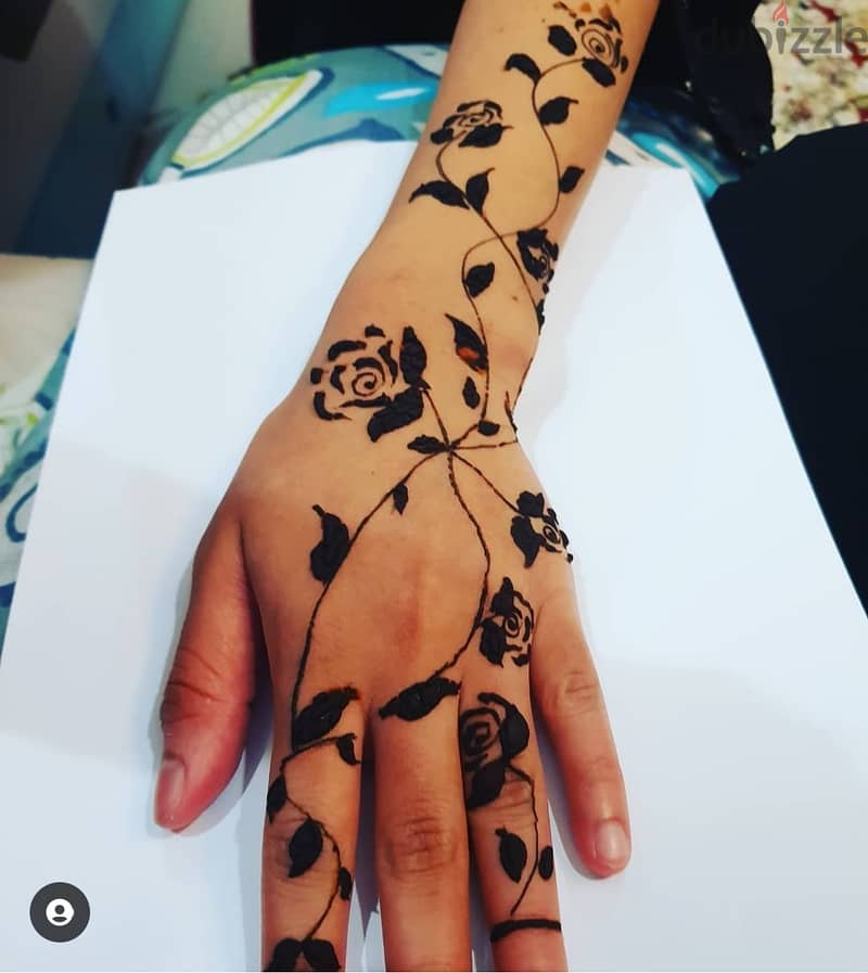 Henna Artist available in Kuwait 1