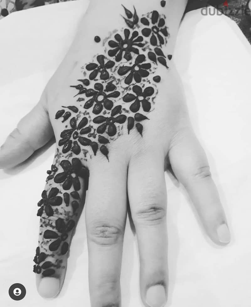 Henna Artist available in Kuwait 2