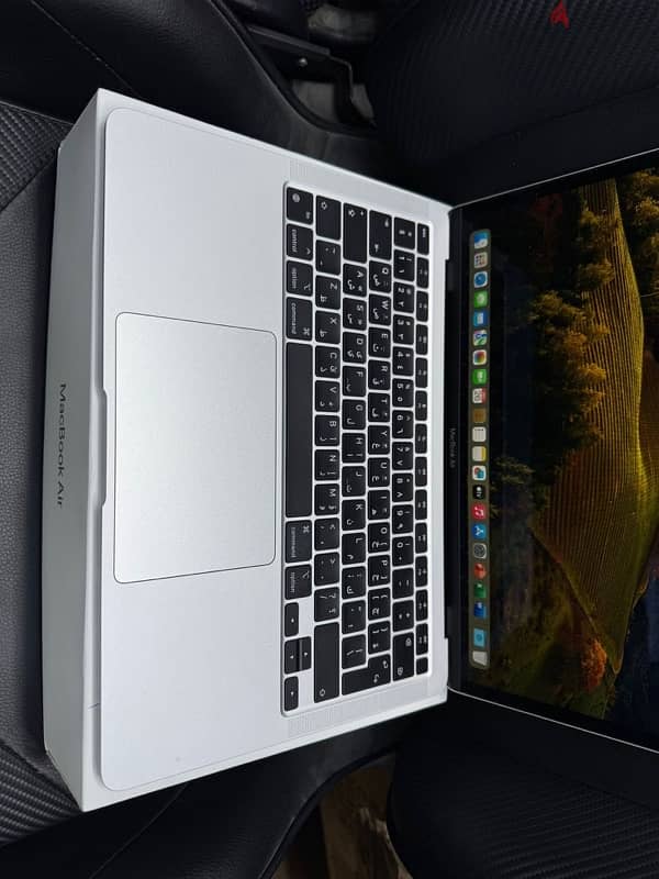 للبيعMACBOOK AIR موديل 2020بحالة ممتازة 0