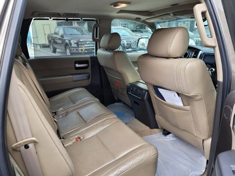 Toyota Sequoia 2010 4