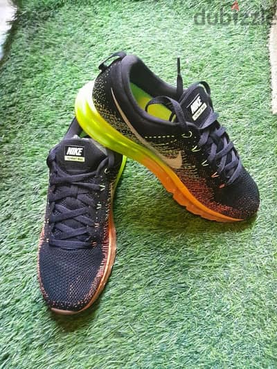 Size 44 AIR Nike Original Shoes