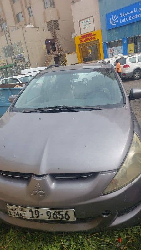 Mitsubishi Grandis 2007 1