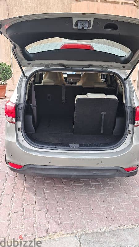 Urgent Sale Kia Carens 2014. . Family Used. . Computer inspection. . 8