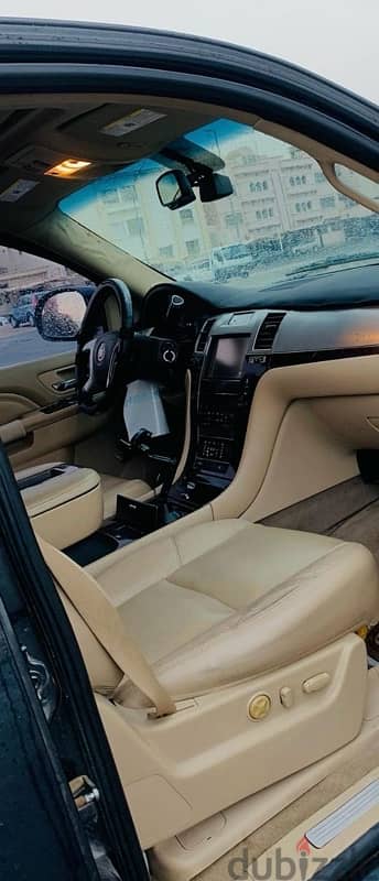 Cadillac Escalade 2012 1