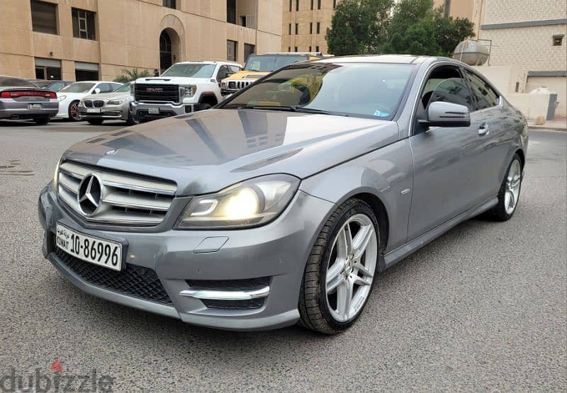 Mercedes-Benz C250 2012 0