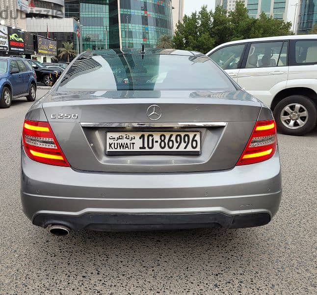 Mercedes-Benz C250 2012 3