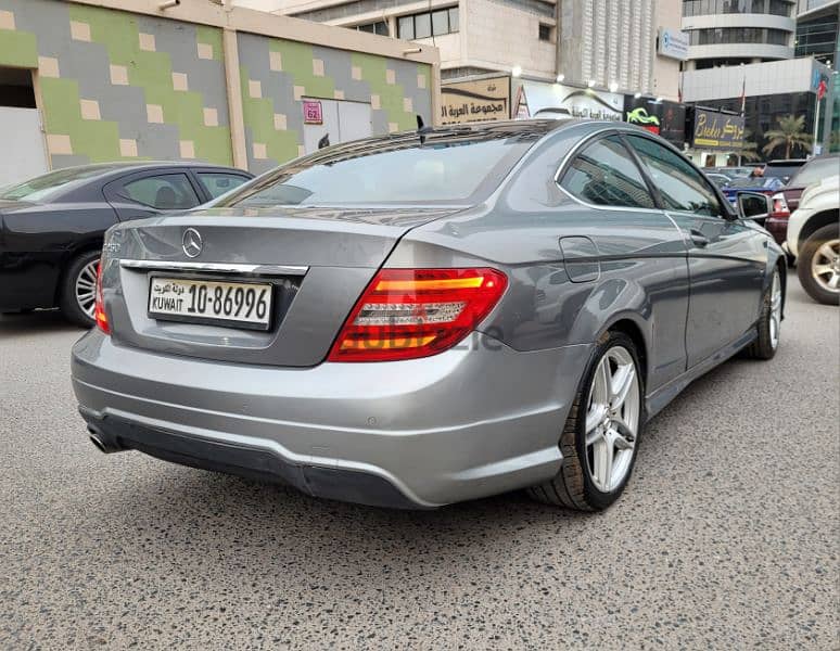 Mercedes-Benz C250 2012 5