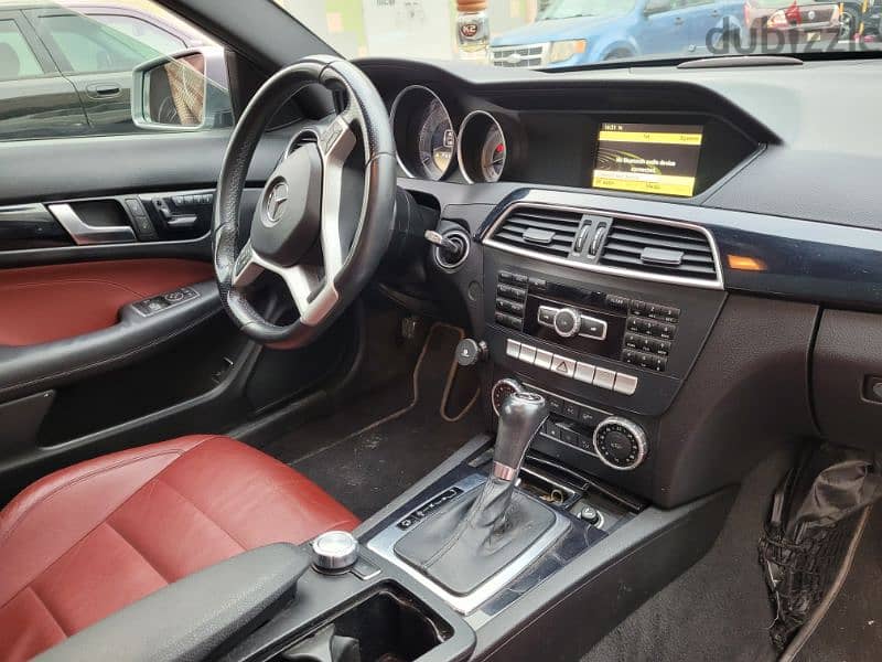 Mercedes-Benz C250 2012 6