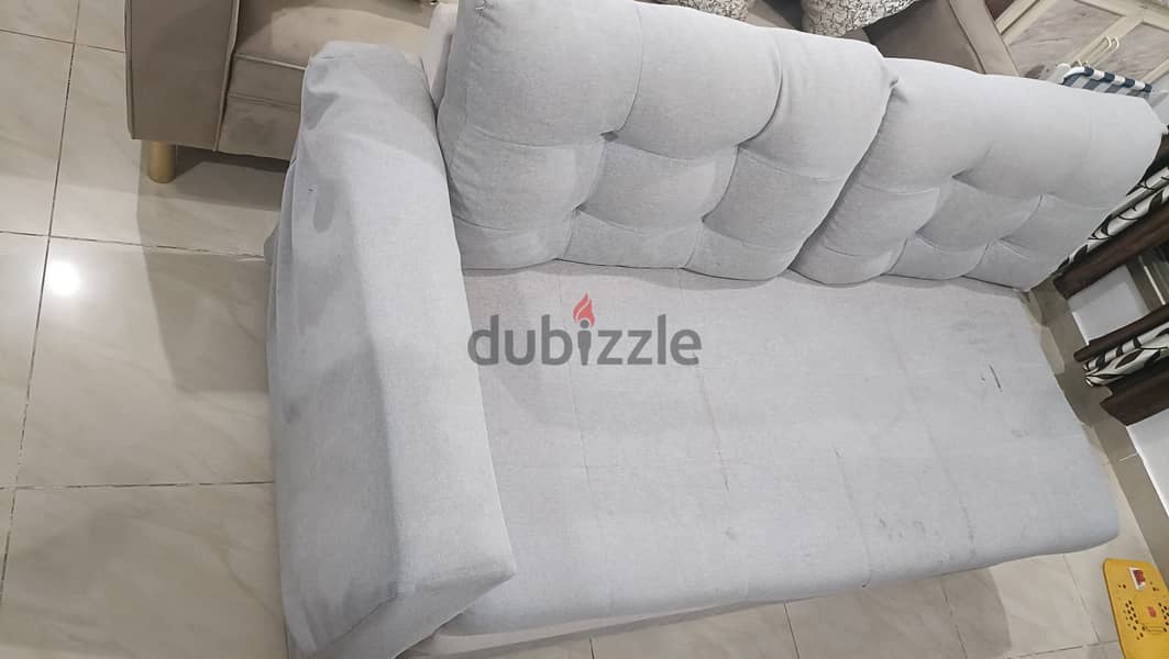 Good condition sofa with washable cover 5