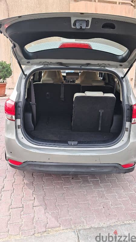 Urgent Sale Kia Carens 2014. . Family Used. . Computer inspection. . 8