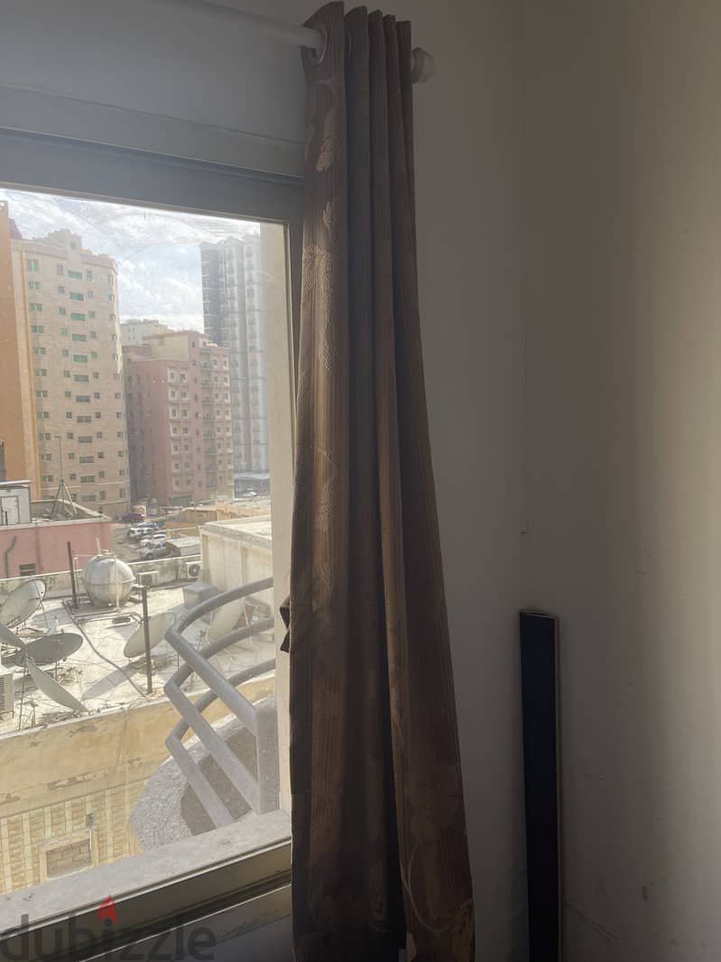 7 pieces of window curtains same length alongwith 2 pelmet rods 0