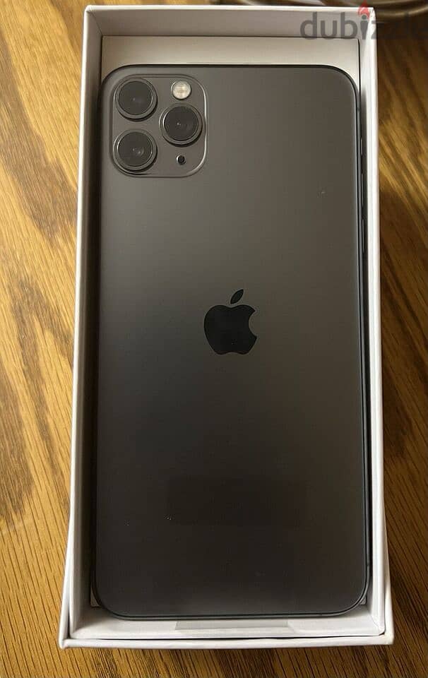 iPhone 11 Pro Max 256GB WhatsApp +447301663571 0