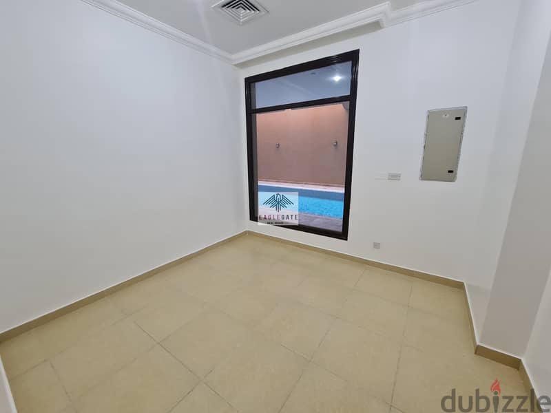 Abu Faitra, huge 4 bedroom apartment with private pool 5