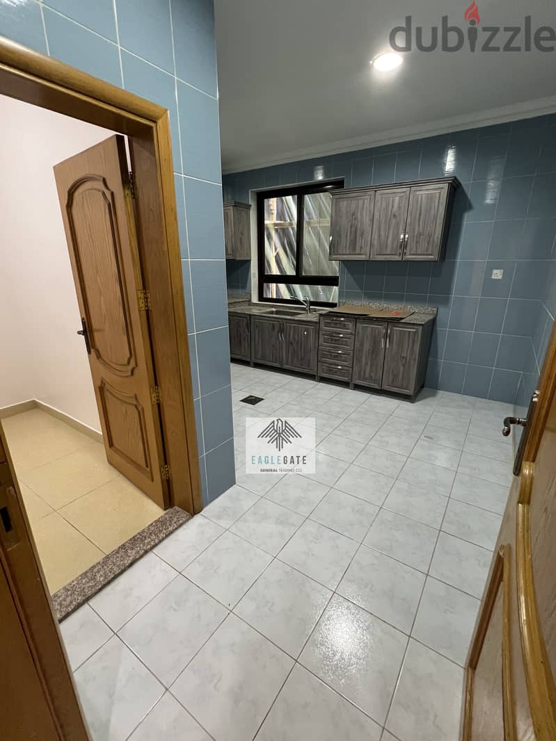 Abu Fatira, great 3 bedroom apartment with balcony 6