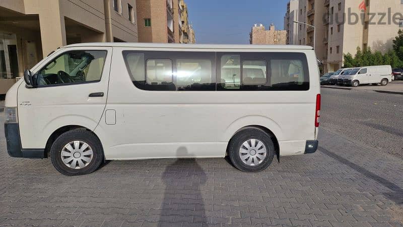 Toyota Hiace 2018 3