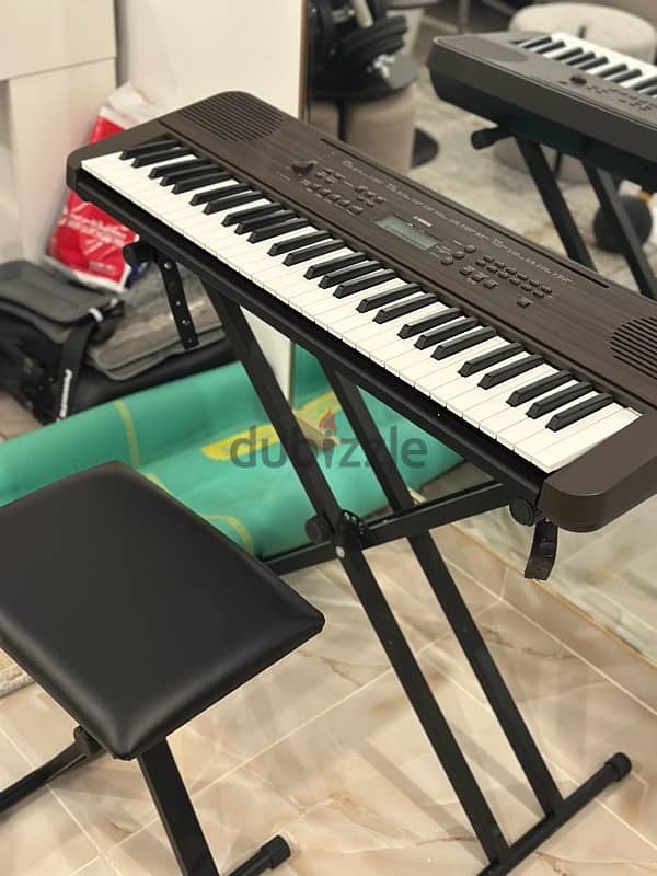 Yamaha Keyboard PSR-E360 0