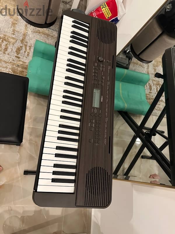 Yamaha Keyboard PSR-E360 1